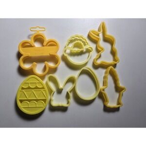 Easter‎ Spring Cookie Cutters Lot of 7 Plastic Wilton